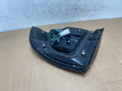 2000 2001 2002 2003 Nissan Sentra Left Driver Side Tail Light AI6822 LK5