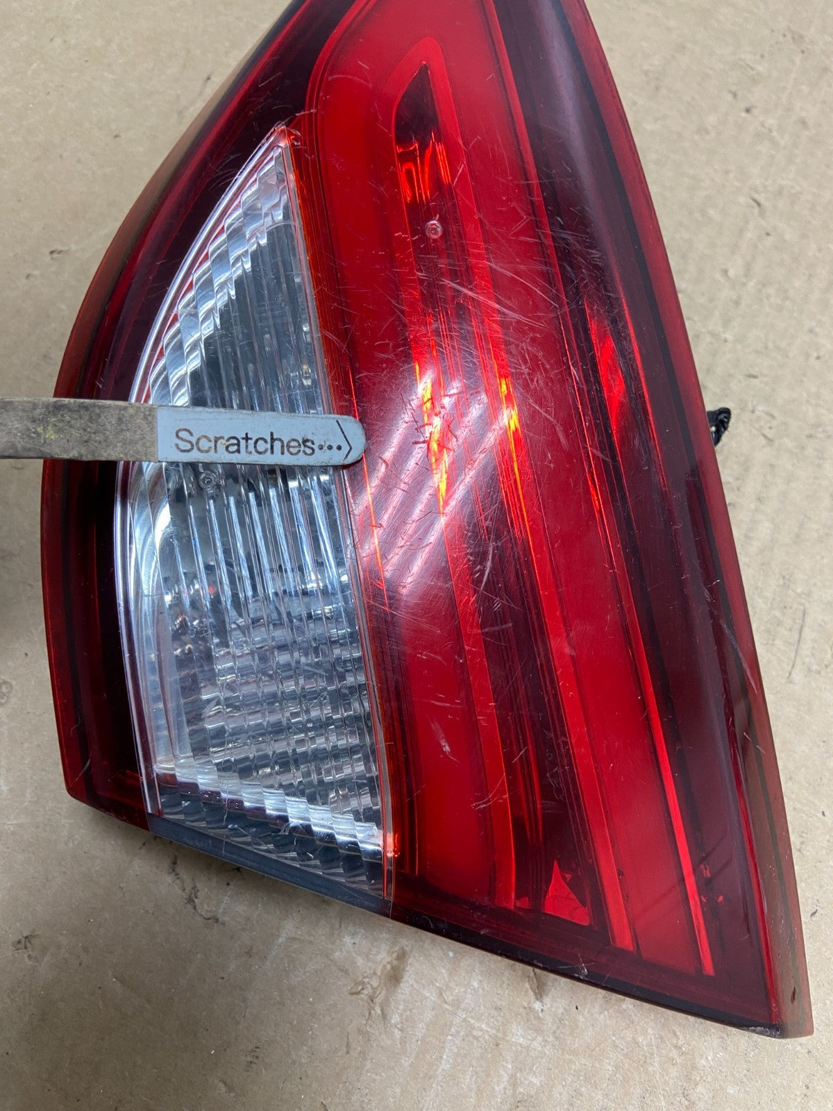 2015 to 2017 Chrysler 200 Sedan Right Passenger Inner Tail Light AF7410 DW3
