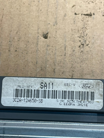 2002 Ford E-Series Van 4.2L Engine Control Module 3c2a-12a650-sb V6701 DG3