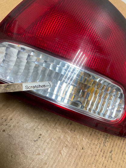 2000 2001 2002 2003 Nissan Sentra Right Passenger Side Tail Light AE1390 LK3
