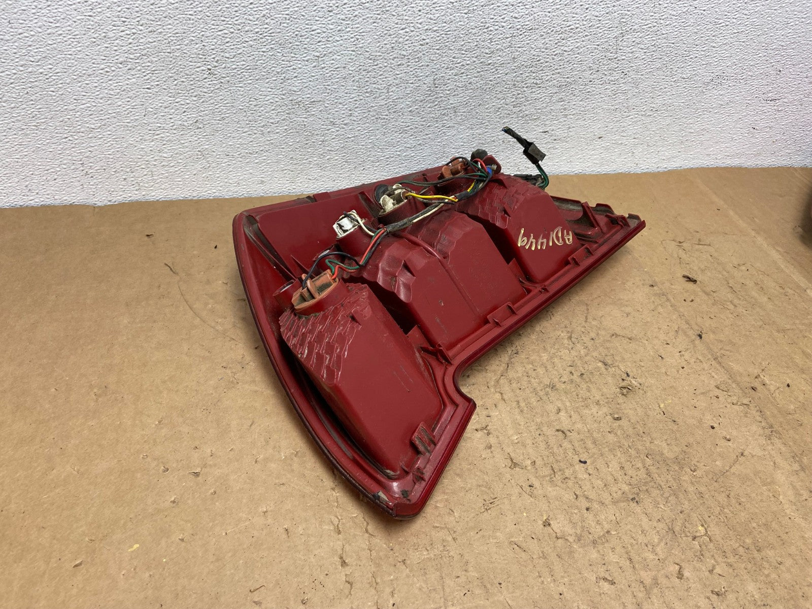 2007 2008 2009 2010 2011 2012 Kia Rondo Left Driver LH Tail Light AD1449 LK6