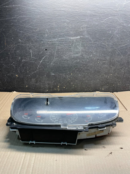 2001 - 2002 Ford Econoline E250 E350 Van Speedometer Instrument Cluster X9855 DG3