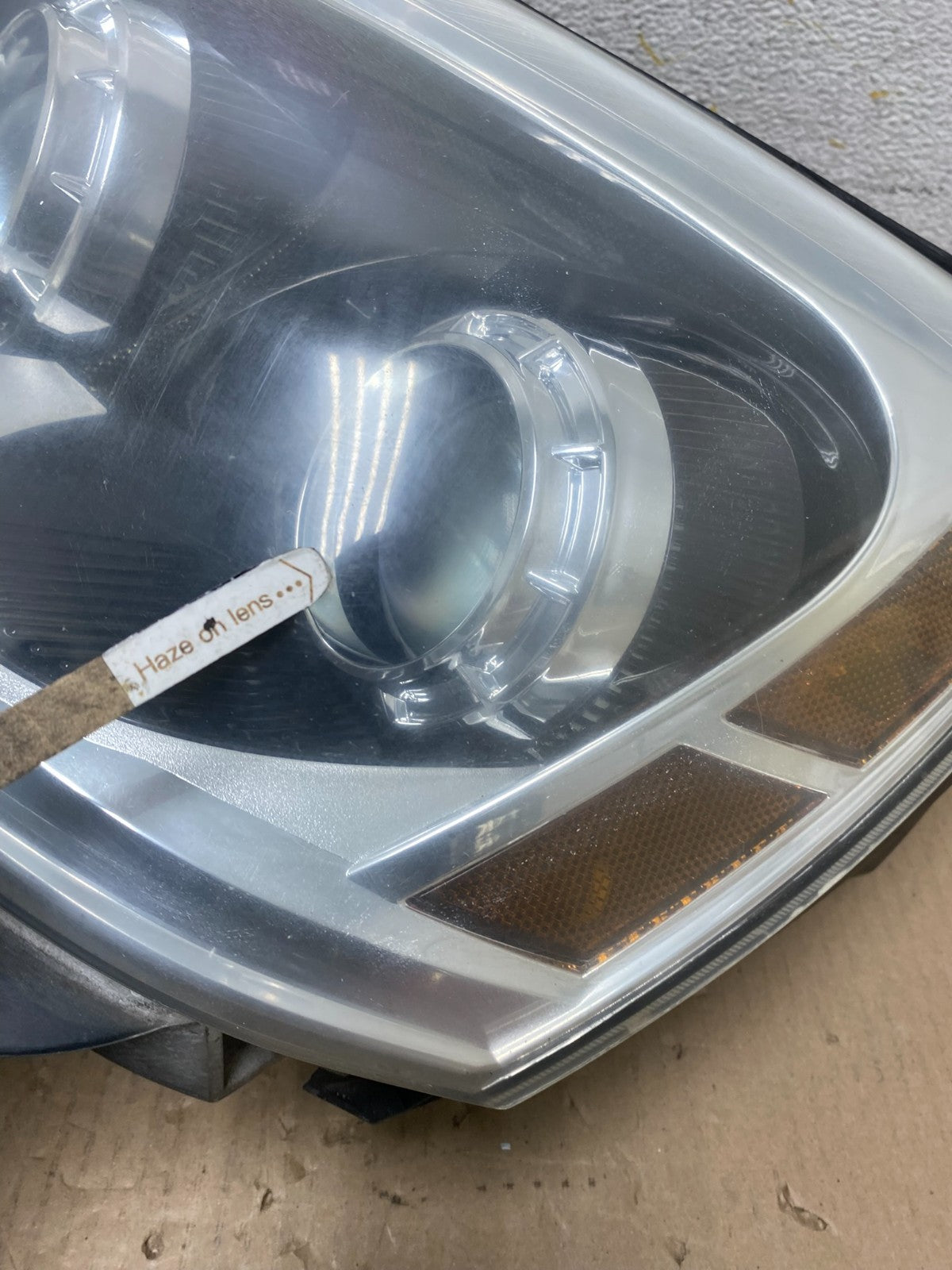 2007 to 2012 Gmc Acadia Halogen Headlight Left Driver LH Side AJ2546 DW5