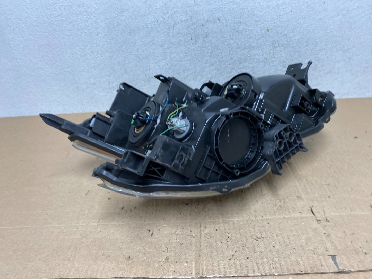 Halogen 2009 to 2014 Nissan Maxima Left Driver LH Side Headlight AE6575 DW7