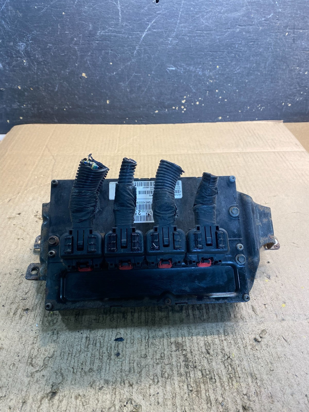 2008 to 2010 Dodge Grand Caravan Engine Computer Module ECM PCM ECU z2477 DG0