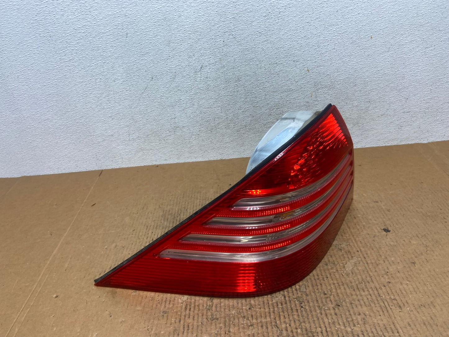 2003-2006 Mercedes-Benz S-Class Tail Light Left Driver Lh Side AE2853 LK2