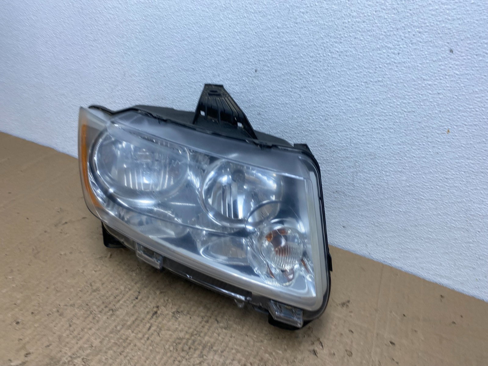 2011-2013 Jeep Grand Cherokee Right Passenger Halogen Headlight AC4141 DW1