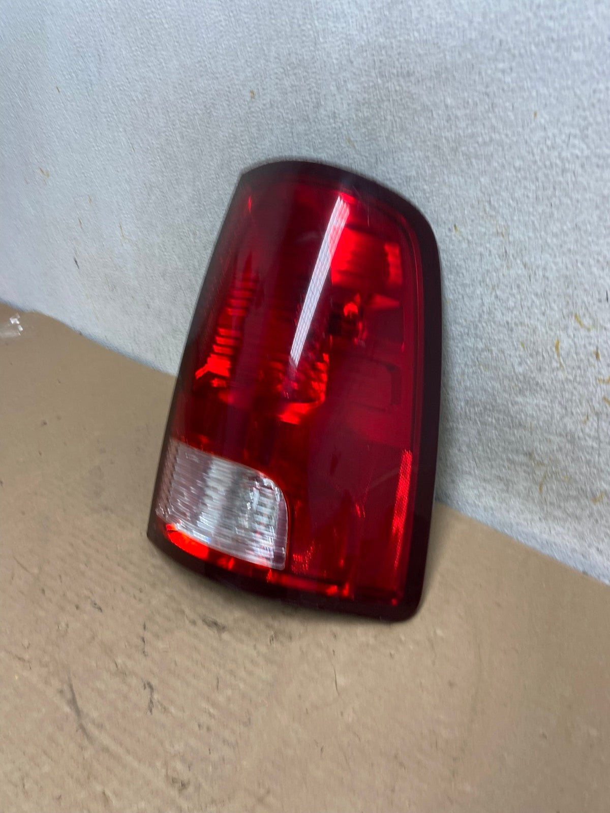 2010 to 2018 Dodge Ram 1500 Right Passenger RH Side Tail Light AH9515 LK1
