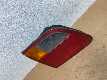 1999 2000 Honda Civic Sedan Left Driver LH Side Tail Light Inner AD5167 LK1