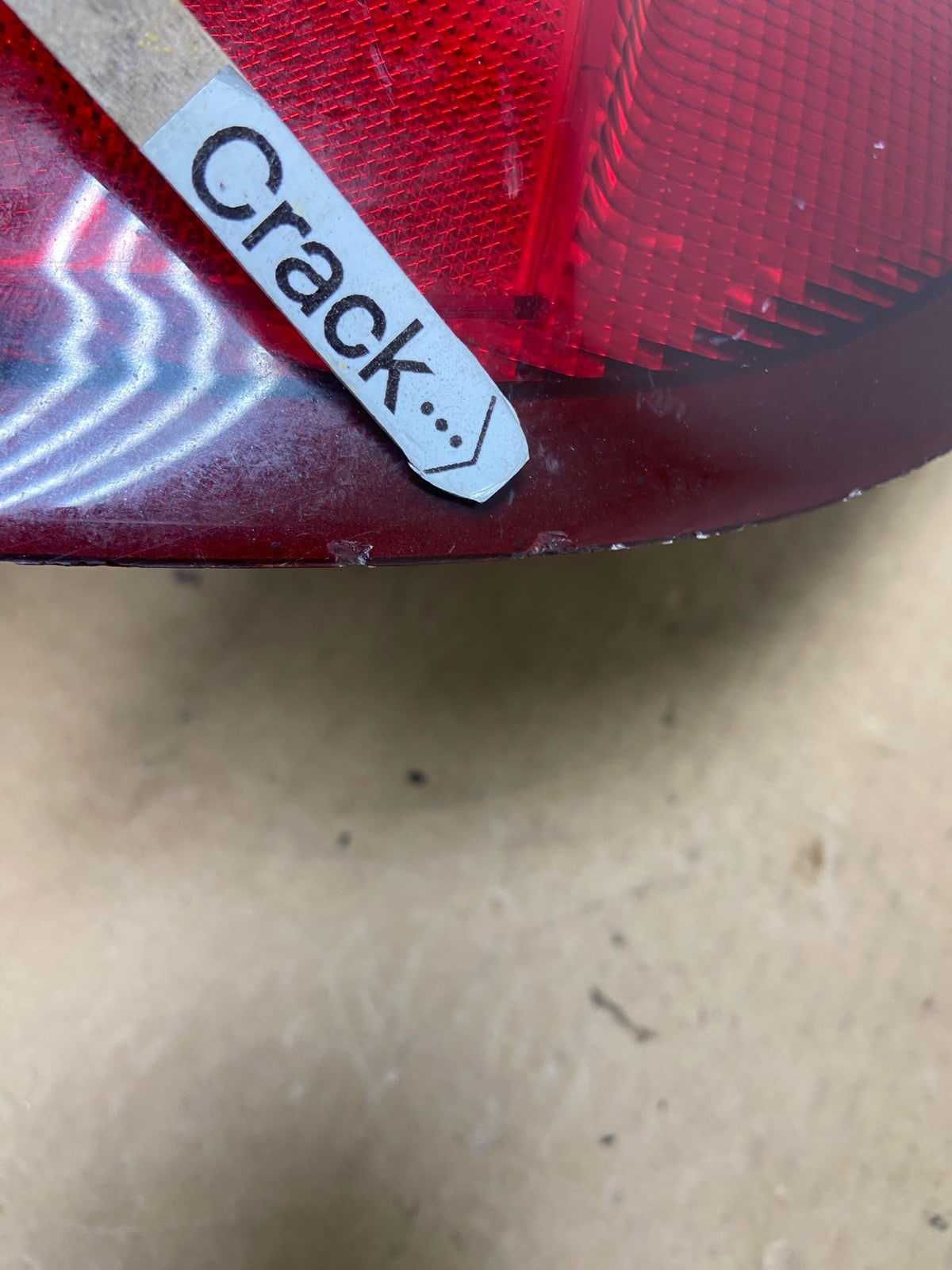 2000 2001 2002 2003 Nissan Sentra Right Passenger Side Tail Light AE3020 LK7