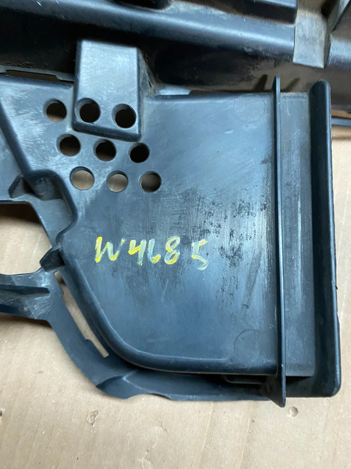 Mercedes-Benz CLS C218 Front Bumper Lower Basic Carrier A2188851465 W4685 PS9