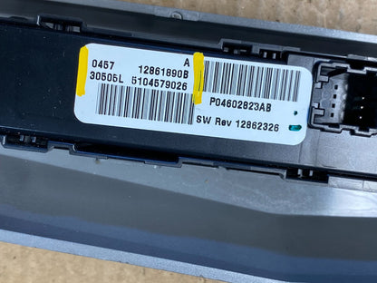 2007 2010 Chrysler Sebring Center Dash Radio Clock Bezel Trim Panel Oem q9690 DG7
