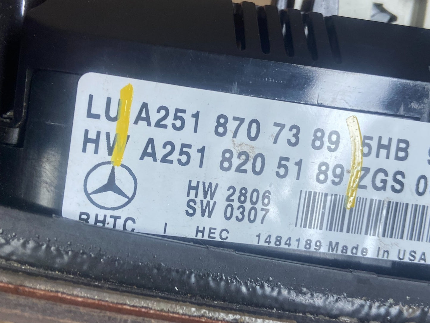 2006 to 2008 Mercedes W251 R350 AC Temp Heater Climate Control OEM T8983 DG6