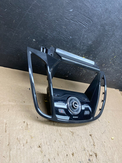 2013 to 2016 Ford Escape Dash Radio Control Panel Bezel CJ54-18835-CGW T5908 DG1