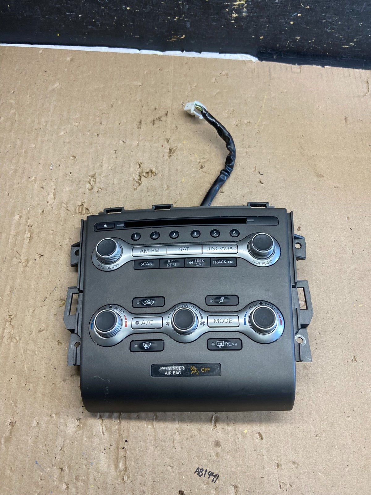 2010 - 2014 Nissan Murano Temperature Climate A/C AC Control Panel AB2279 DG0