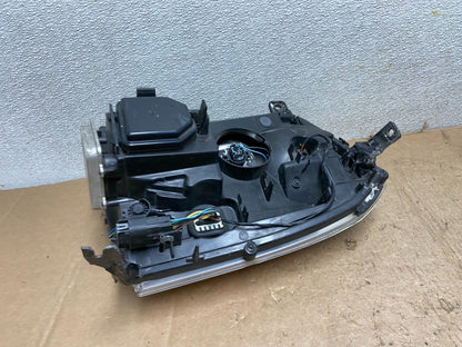 2007 - 2014 Cadillac Escalade Right Passenger Side Xenon HID Headlight AA52298