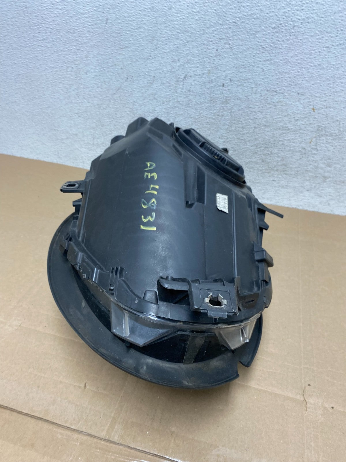 2016 to 2019 MINI Cooper Clubman F56 F55 F57 F54 Right Headlight 7401606 Ae43818