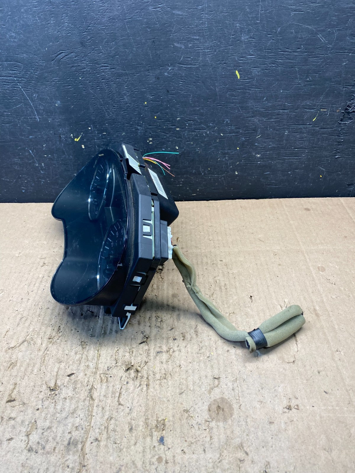 2013 Nissan Pathfinder Speedometer Cluster Gauge OEM  P1787 DG2