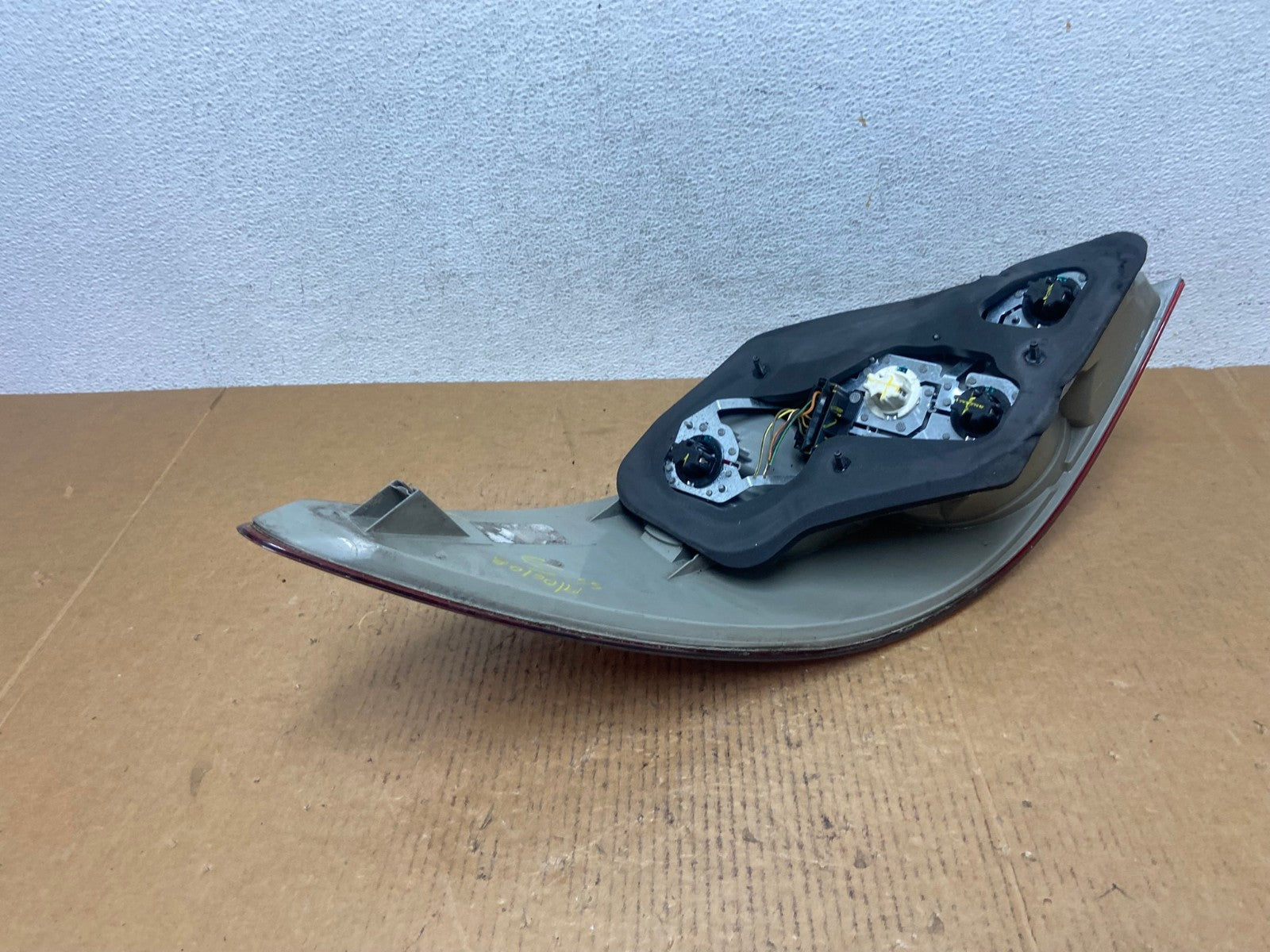 2006-2010 Mercedes W251 R-CLASS Right Passenger RH Side Tail Light AE0426 LK5
