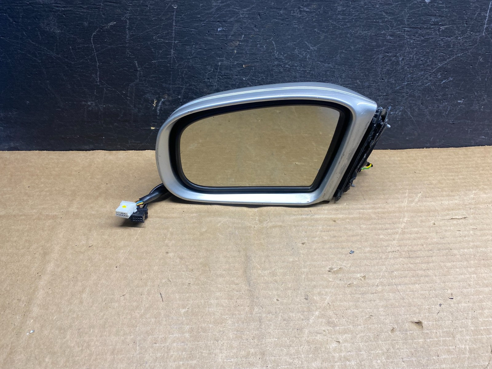 2000 to 2002 Mercedes-Benz S-Class Left Driver LH Door View Mirror AD9701 DW2