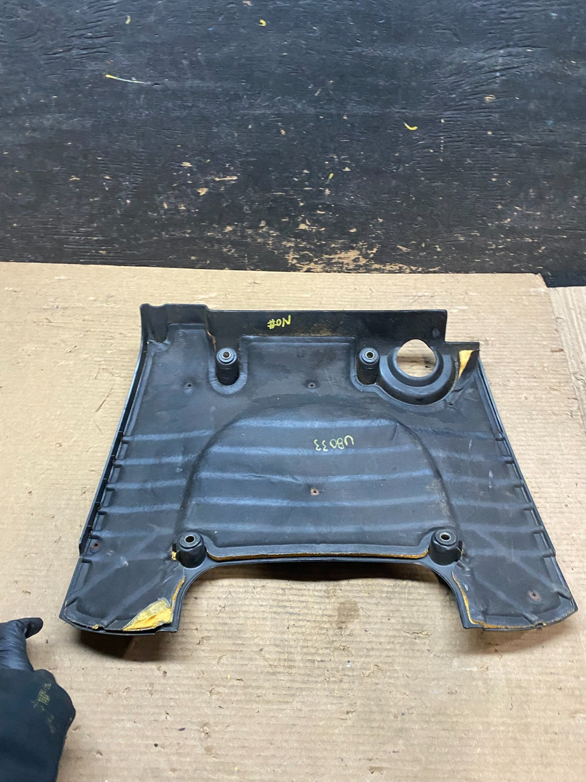 2002 to 2005 Hyundai Sonata 2.4L Engine Trim Cover Oem V9310 DG4