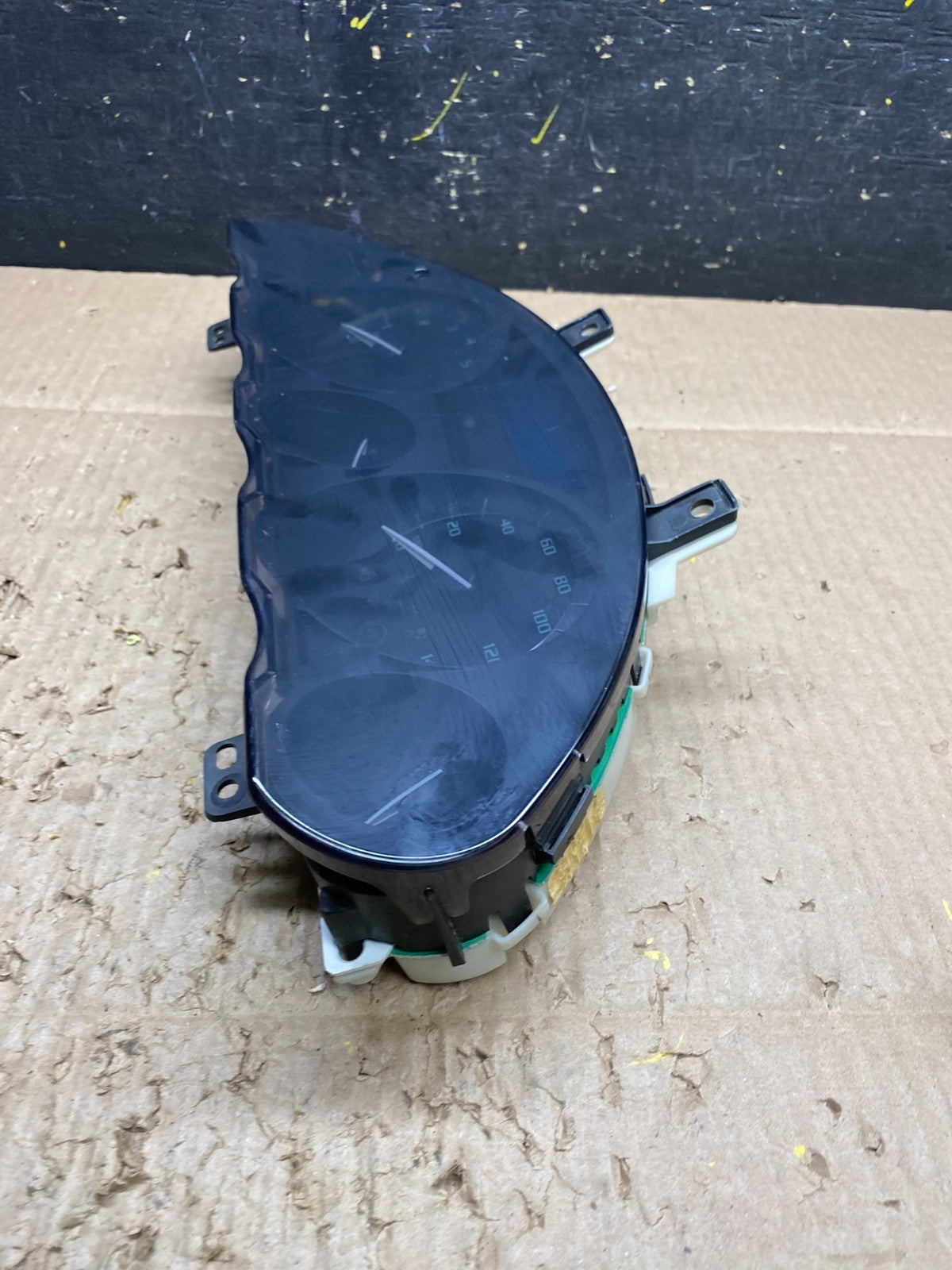 2014 2015 2016 GMC Acadia Speedometer Cluster OEM V1649 DG2