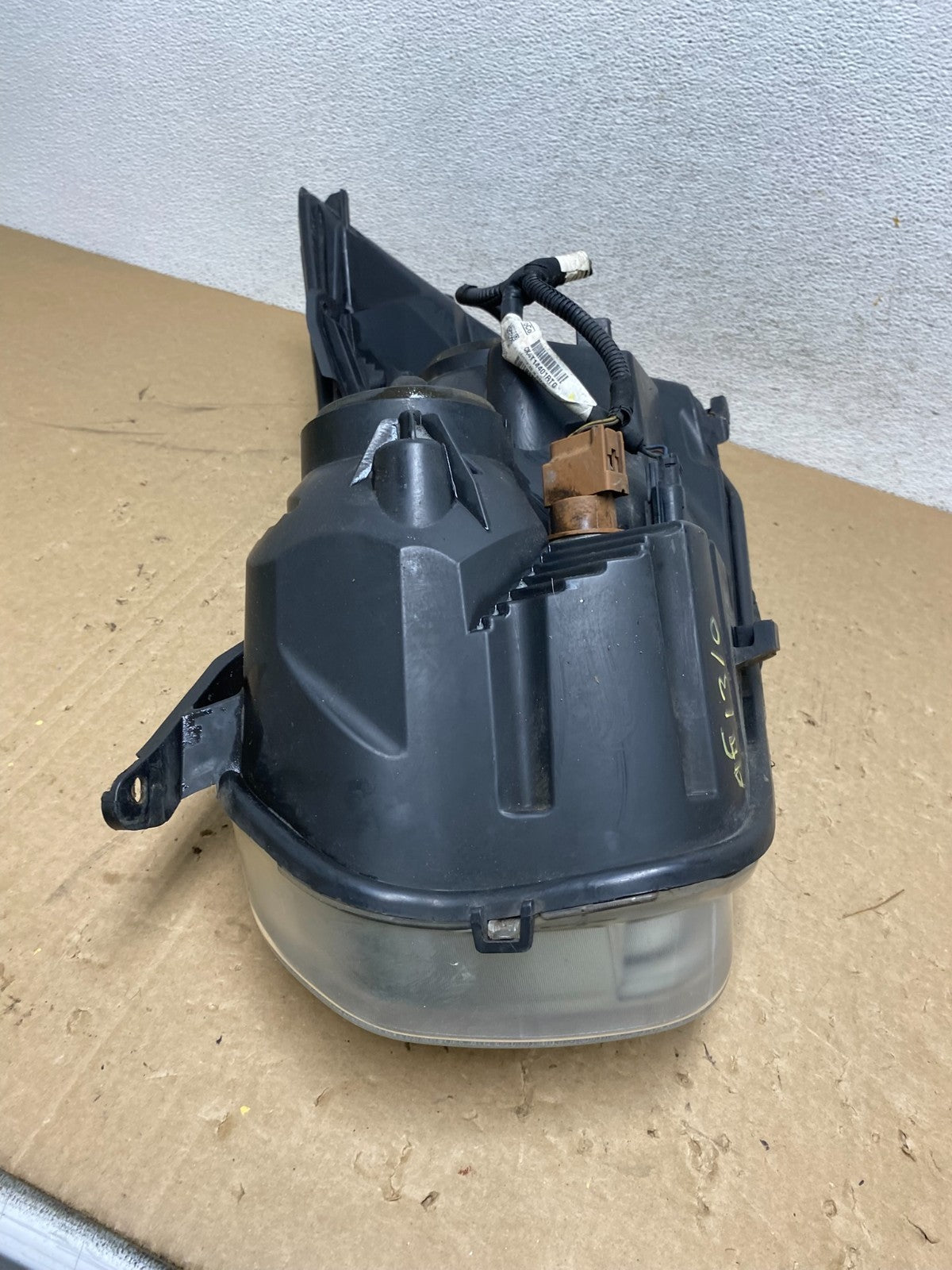 2015-2019 Ford Transit VAN Right Passenger Halogen Headlight AG1310 DW10