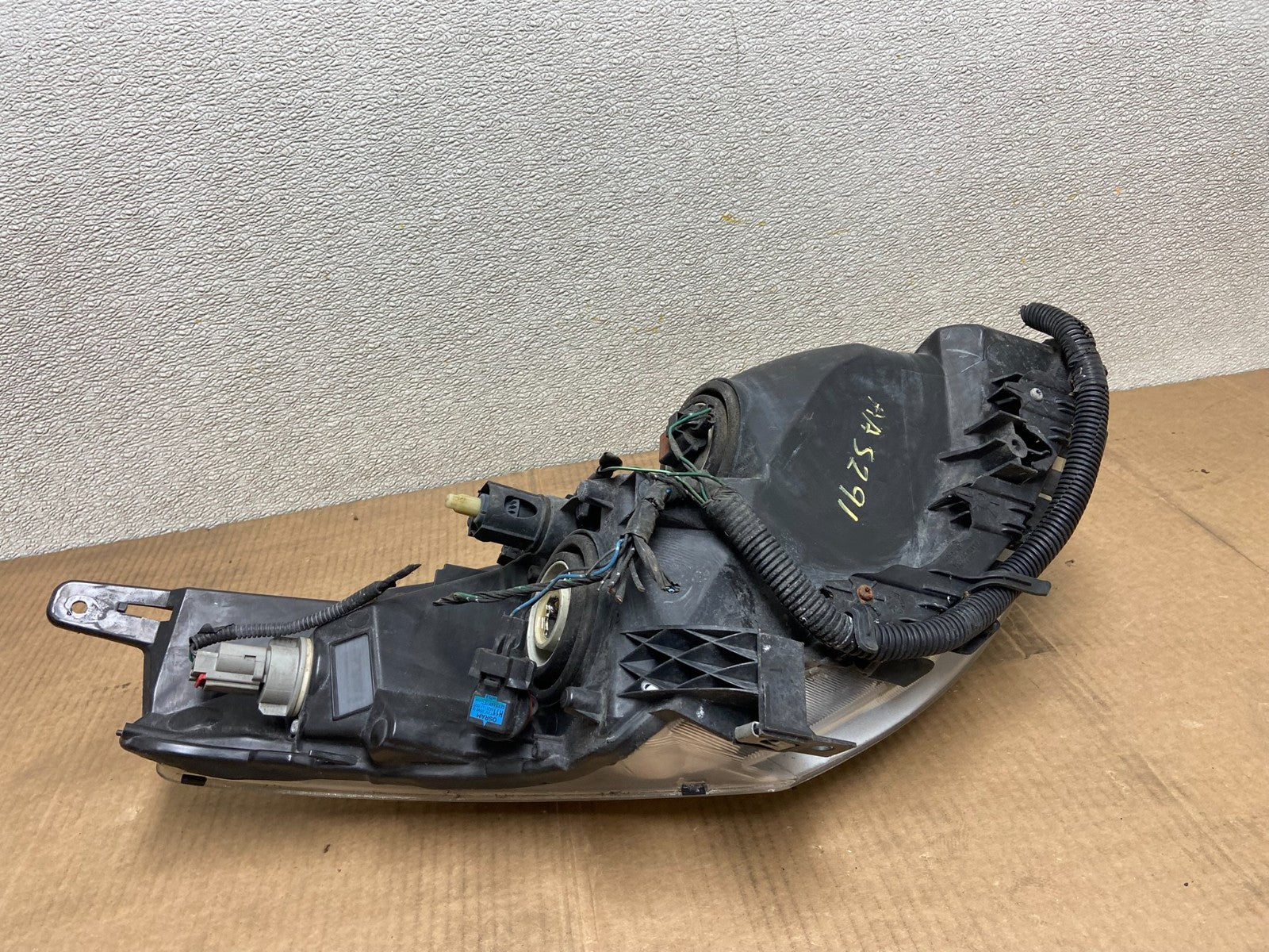 Sedan 2007 2008 2009 Nissan Altima Left Driver Headlight OEM AA5291 DW7