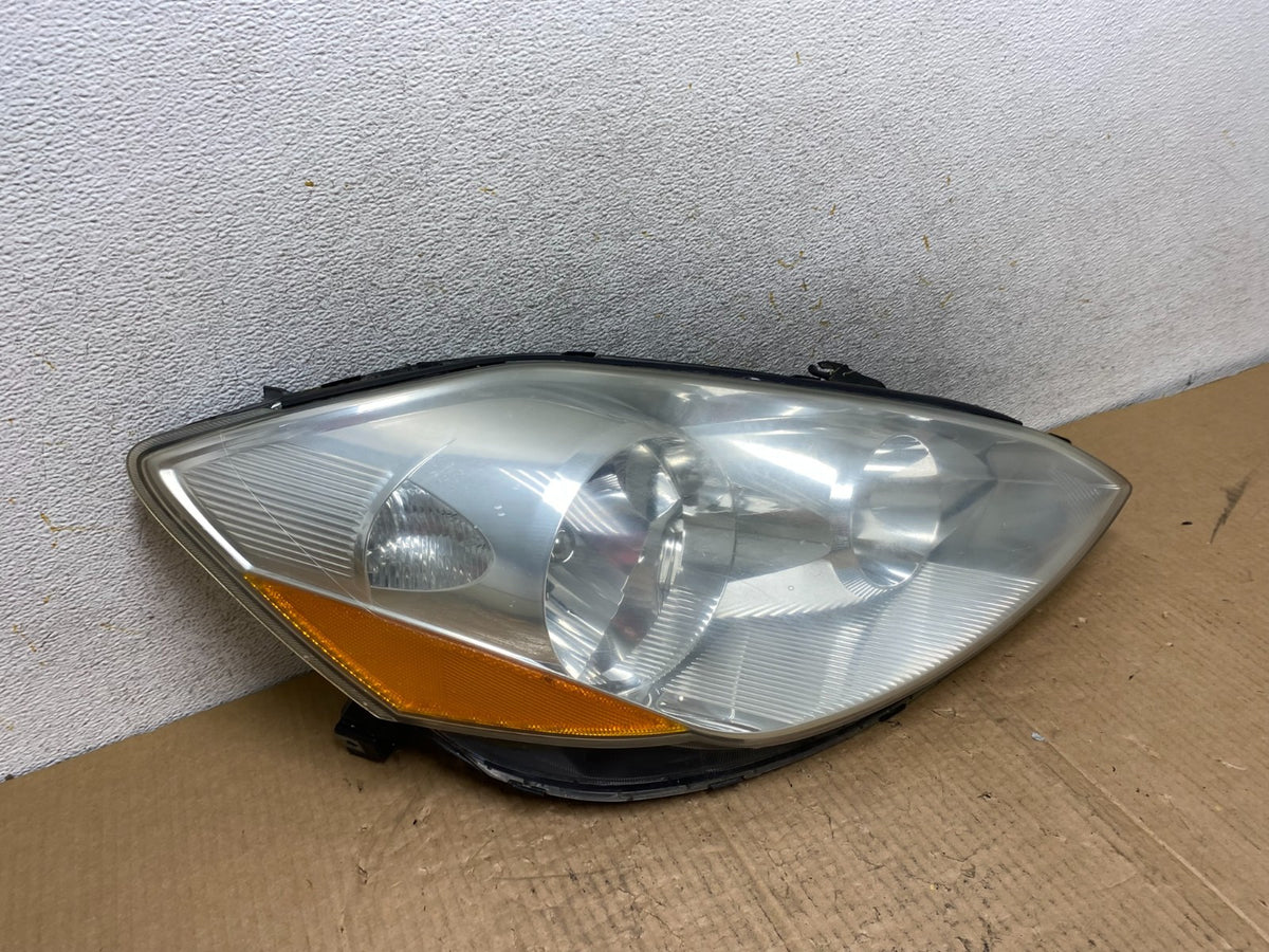 2006 to 2010 Toyota Sienna Right Passenger Rh Side Headlight Halogen AI6788 DW2
