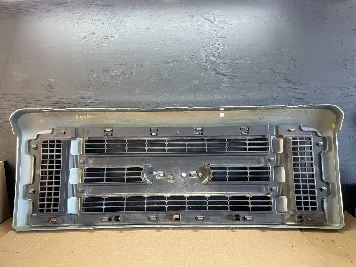 2008 to 2014 Ford Econoline E150 E250 Front Upper Chrome Grill Grille AD0254 DG3
