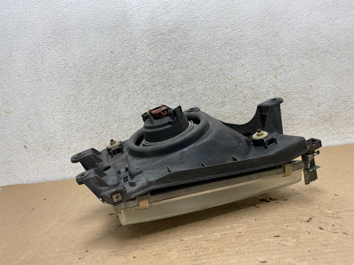1999 to 2002 Toyota 4Runner Halogen Right Passenger RH Headlight AI0961 DW5