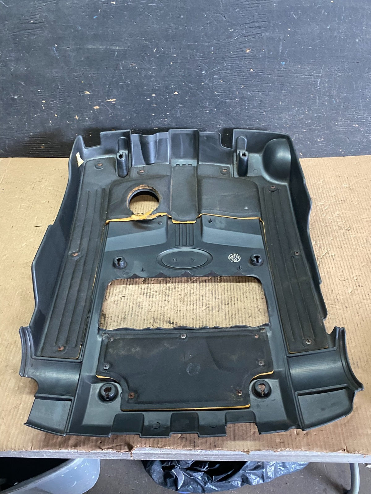 2004 Hyundai XG350 Series Top Lid Engine Cover 29240-39700 P5790 DG4