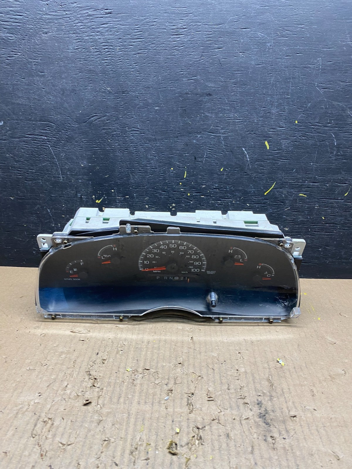 1997 to 2002 Ford E-150 E-250 Speedometer Instrument Gauge Cluster t1624 DG0