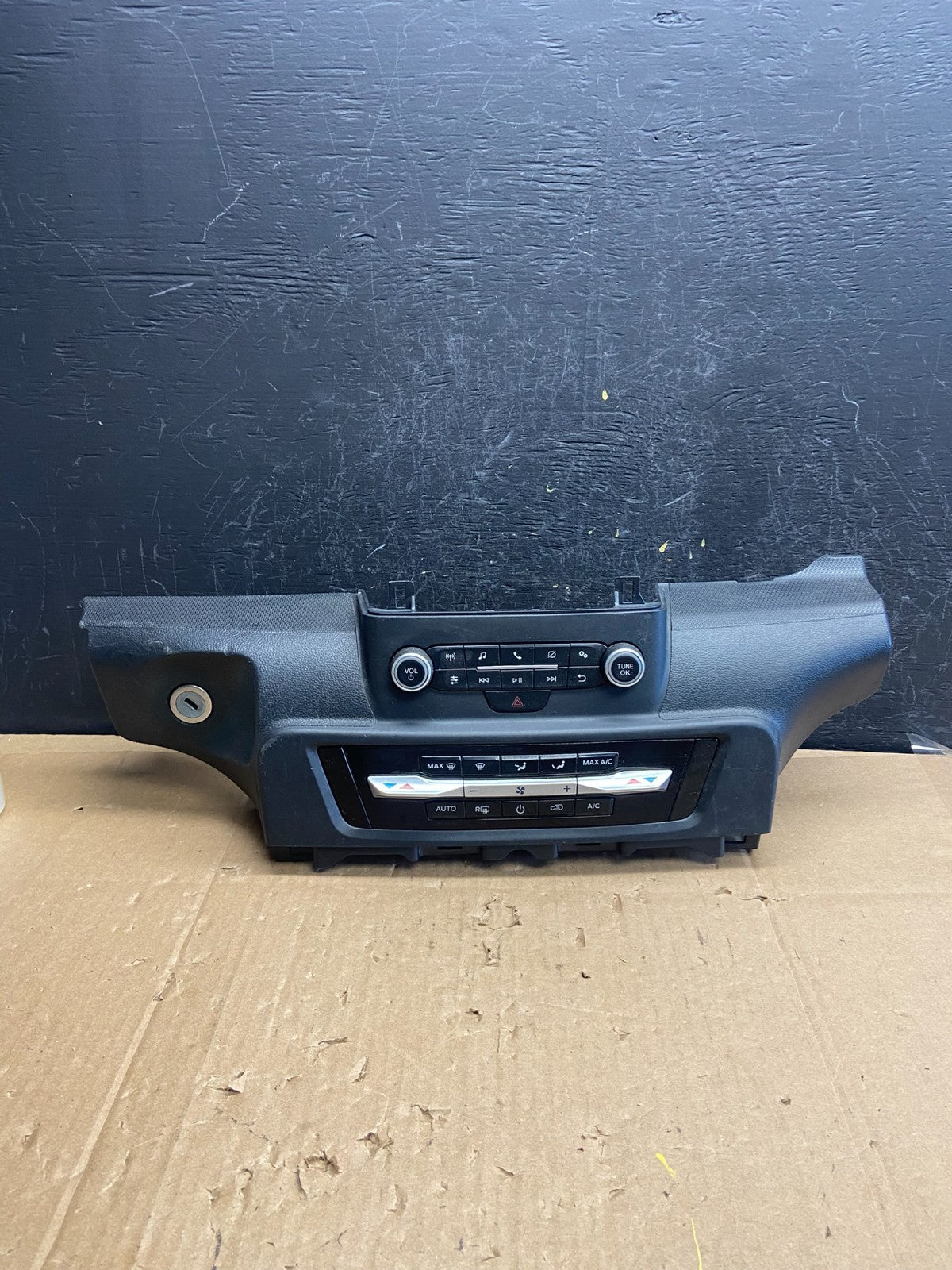 2020 to 2023 Ford Explorer Radio Climate Control Panel Trim ad2208 DG0