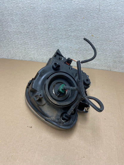 2007 to 2008 Chrysler Pacifica Right Passenger Halogen Headlight Oem AB4975 DG7