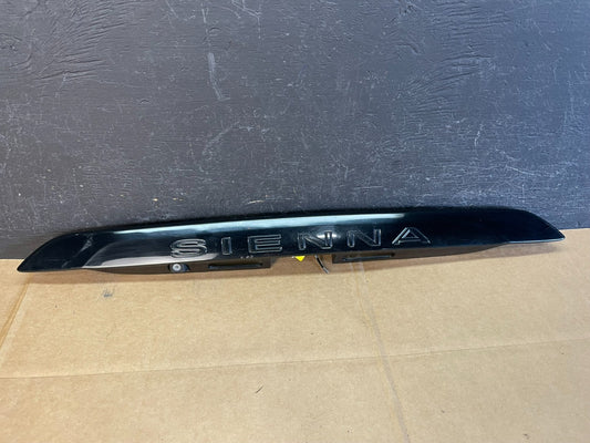 2011 to 2014 Toyota Sienna Rear Liftgate Tailgate Back View Camera AE0771 DG0