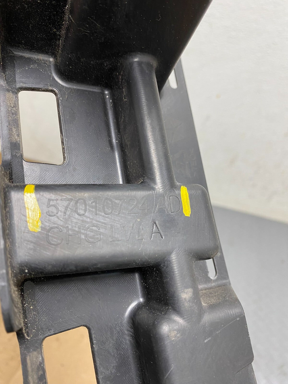 2011 - 2020 Dodge Durango Rear Bumper Impact Energy Shock Absorber A3047 OEM DG15