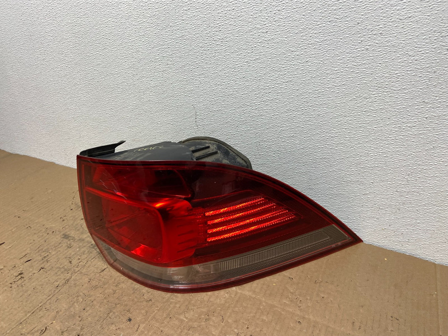 2010-2014 Volkswagen Golf MK6 Wagon Right Passenger RH Tail Light OEM AC0162 DW1