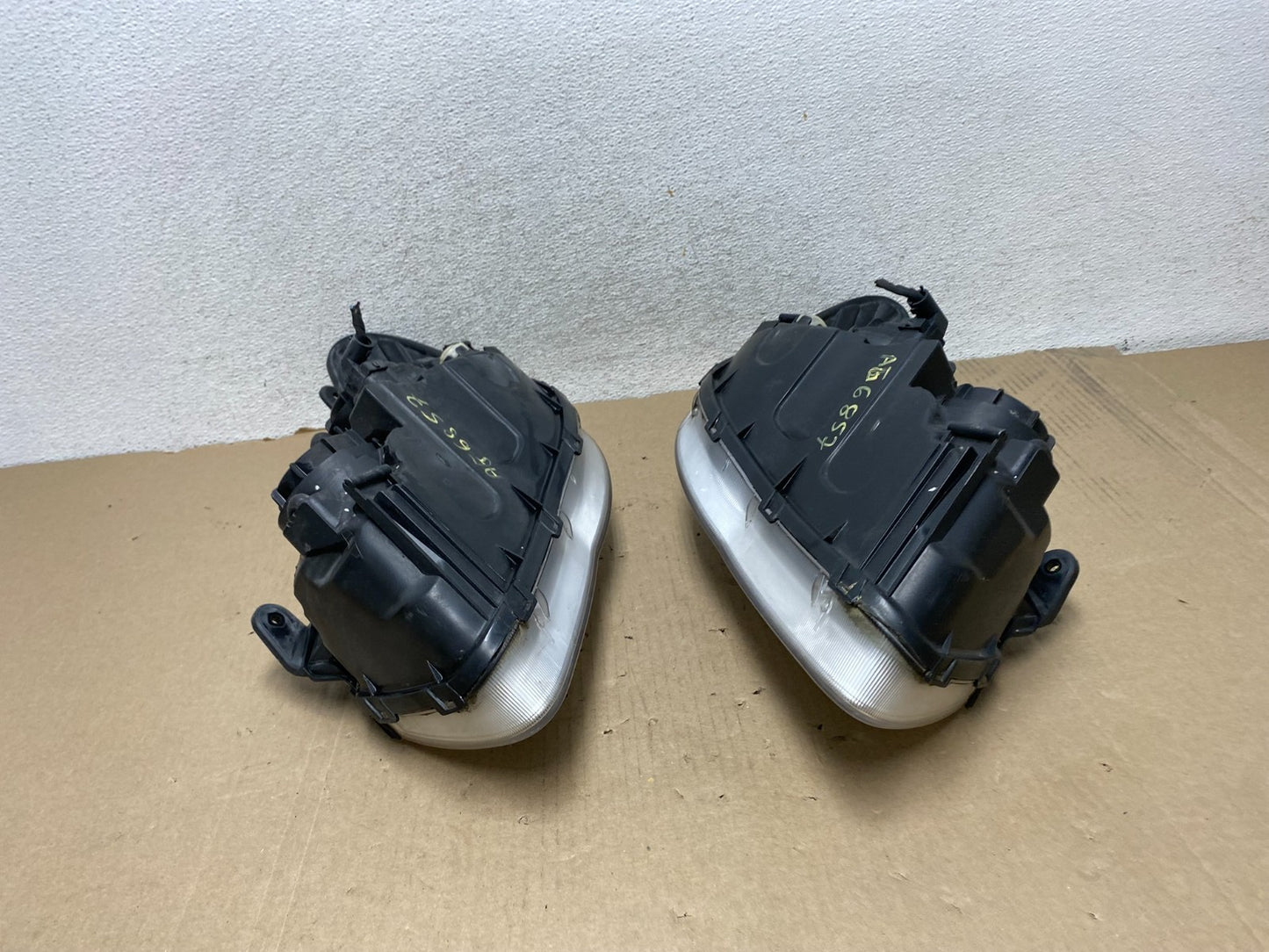 2007 2008 2009 2010 Hyundai Elantra Left+Right Side Headlights AG6857 DW9