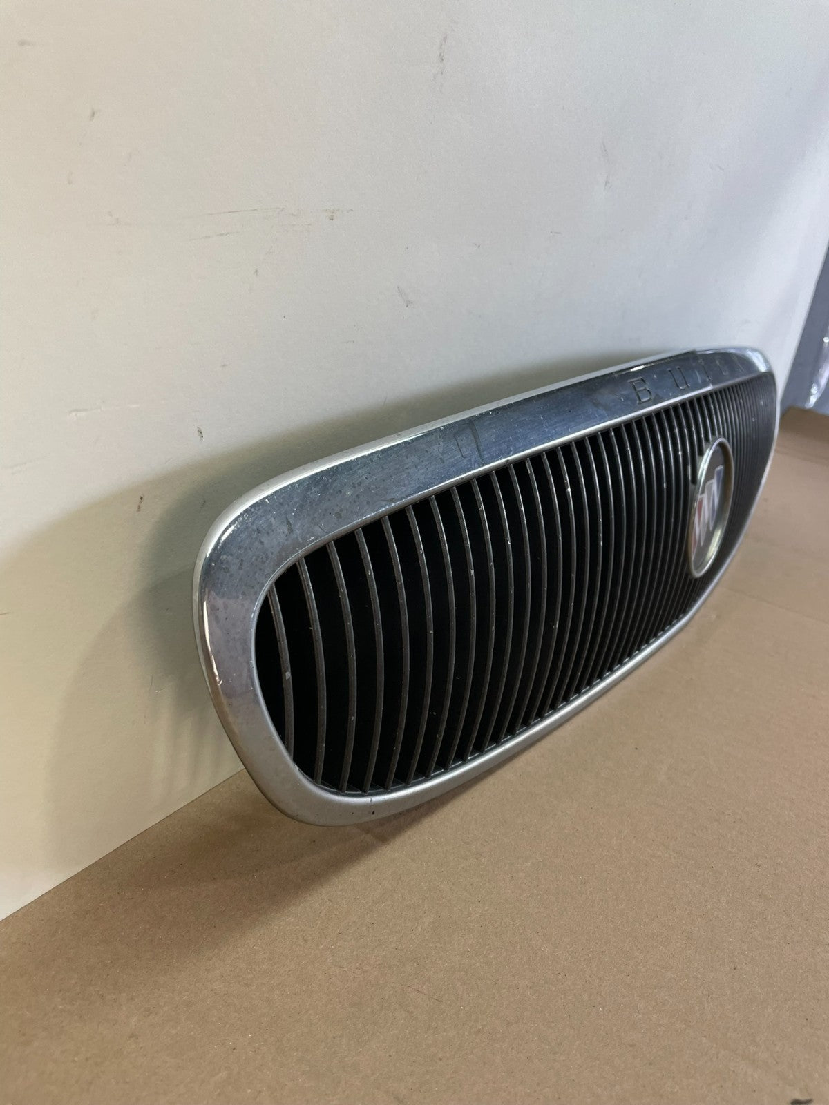2003 to 2005 Buick Century Front Upper Grill Grille AI0698 DW2