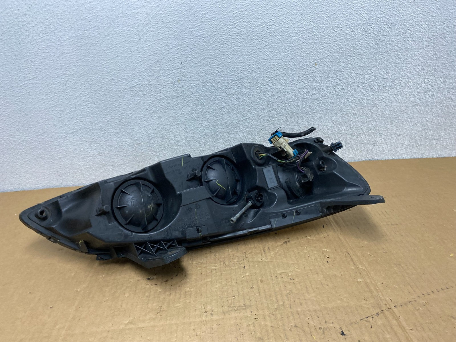 2005 to 2009 Pontiac G6 Headlight Left Driver LH Side Halogen AC7652 DW6