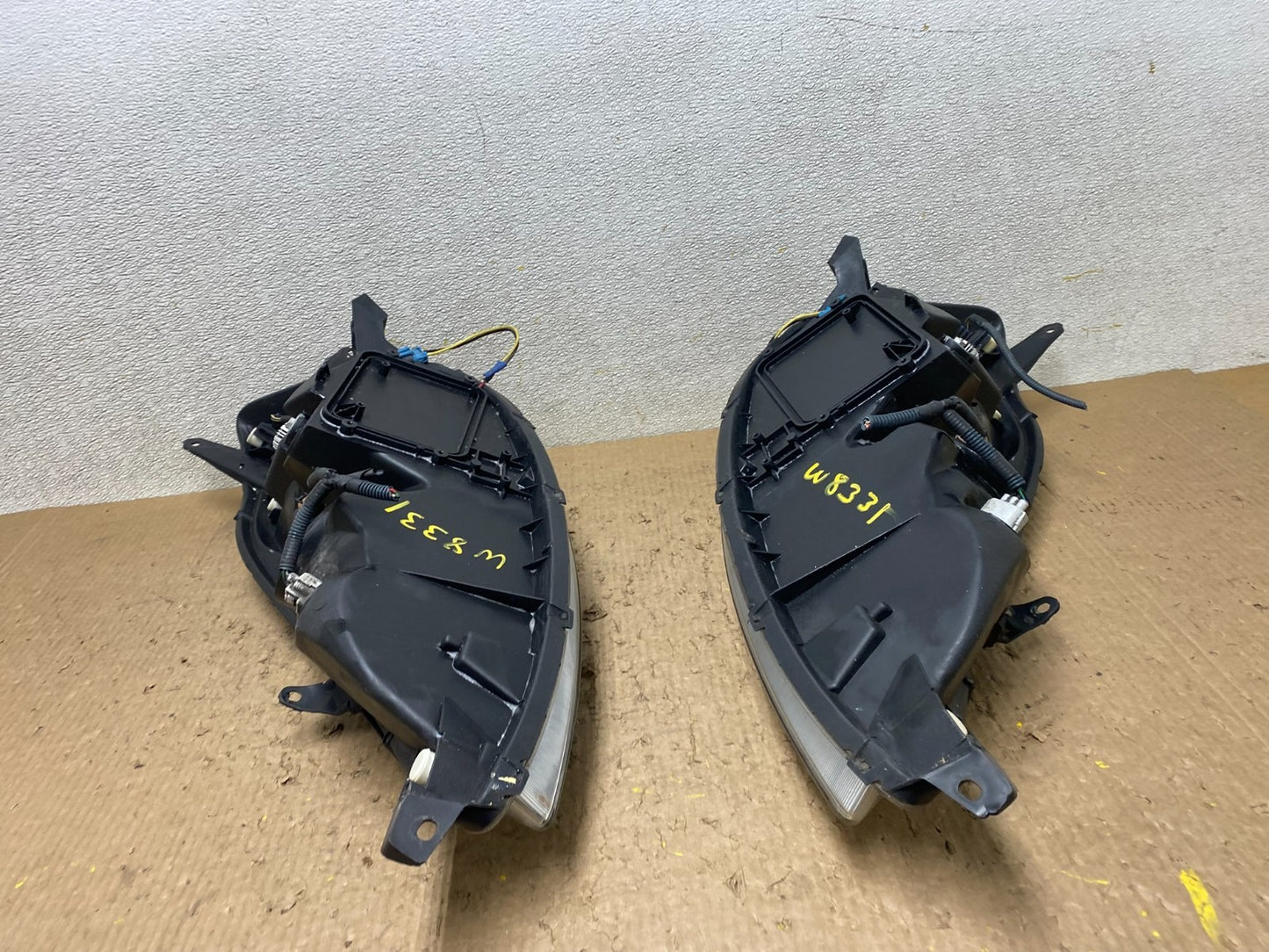2006 to 2010 Toyota Sienna Left+Right Side Set Headlights Halogen W8331 DW16