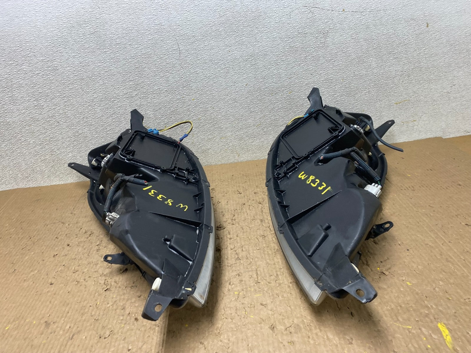 2006 to 2010 Toyota Sienna Left+Right Side Set Headlights Halogen W8331 DW16