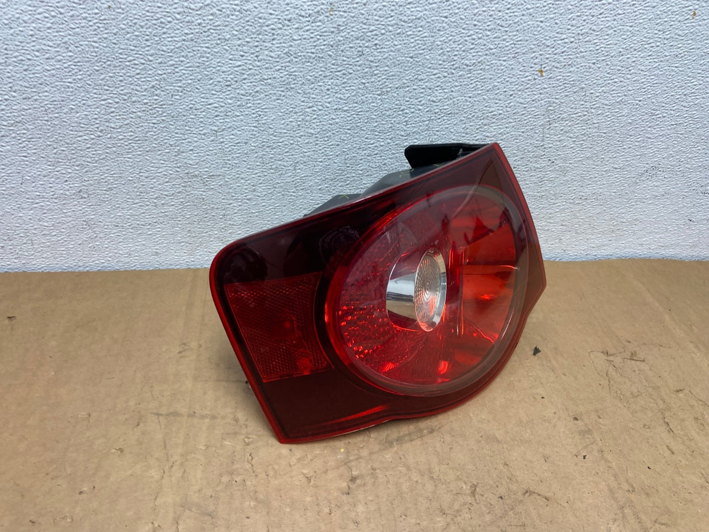 2008 2009 2010 Volkswagen Jetta Left LH Side Tail Light AD1264 LK2