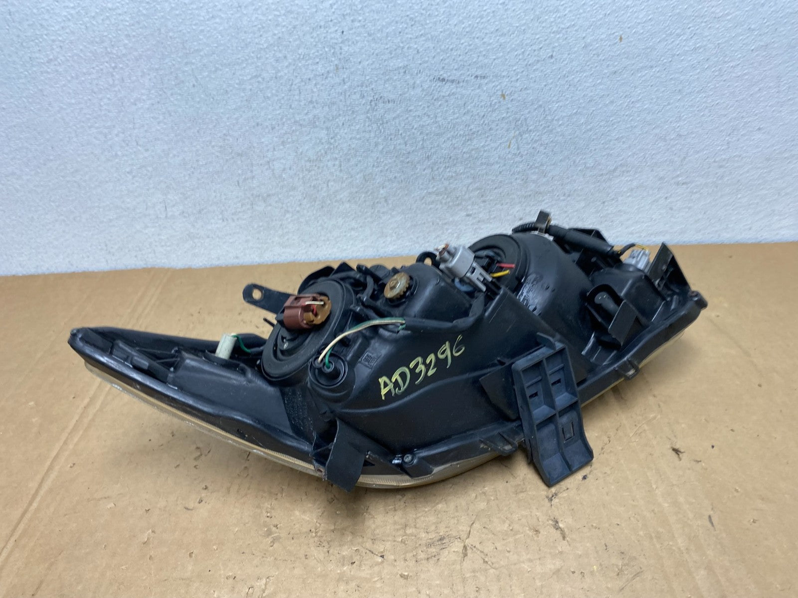 2005 2006 2007 Scion Tc Left Driver LH Side Halogen Headlight AD3296 DW8