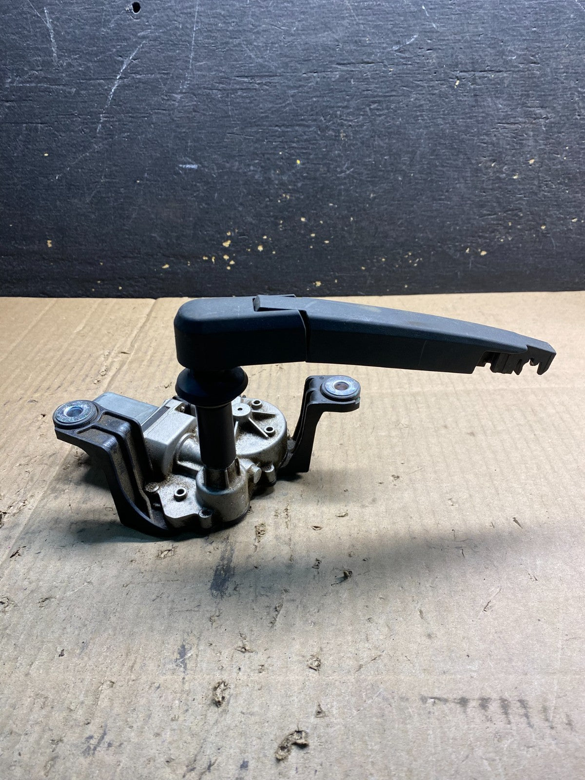 2009-2017 Chevrolet Traverse Rear Glass Windshield Wiper Motor AB0380 DG3