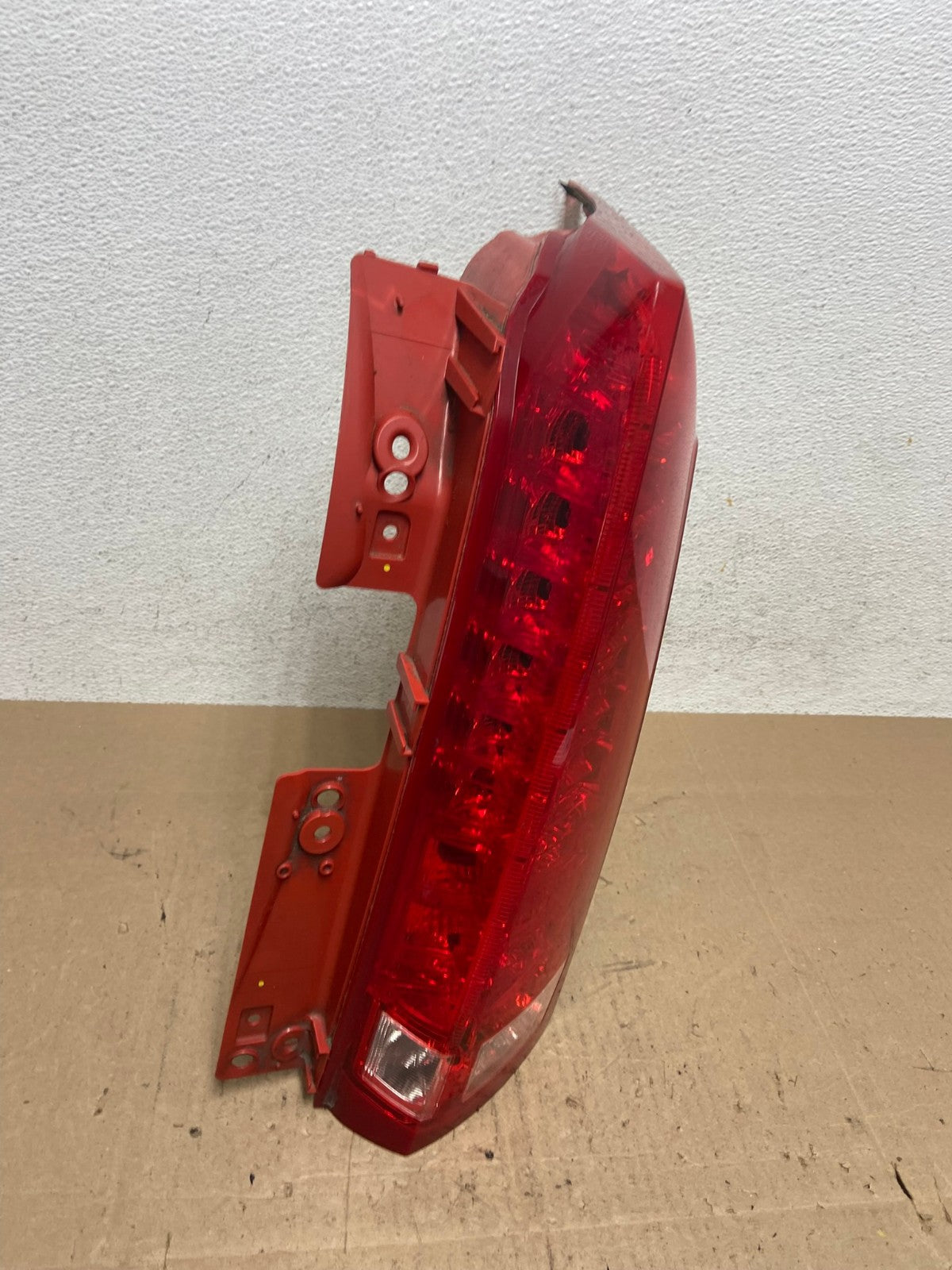 2010 to 2016 Cadillac Srx Right Passenger RH Side Tail Light AE6121 LK2
