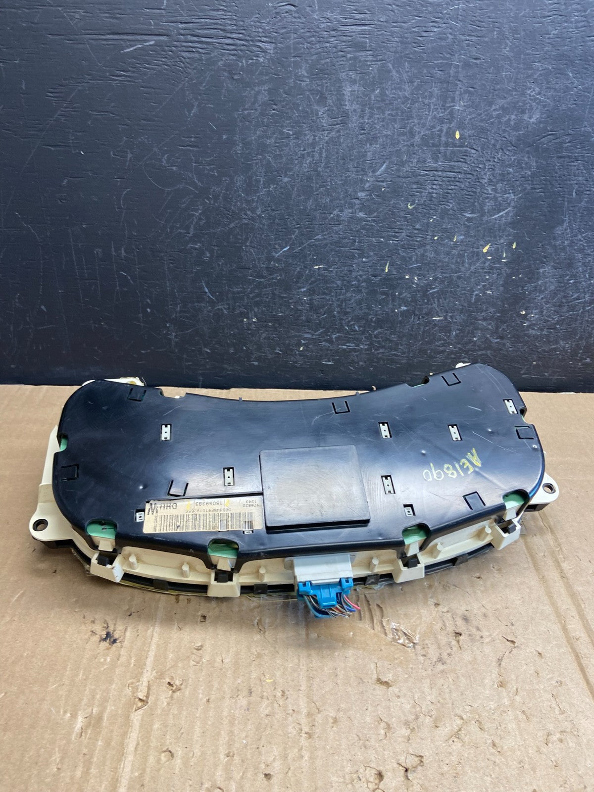 1999 to 2002 Chevrolet Silverado Sierra Cluster Gauge Speedometer ECM ae1890 DG4