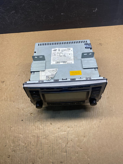 2010 to 2012 Hyundai Santa Fe AM/FM Radio CD Player AC7127 DG3