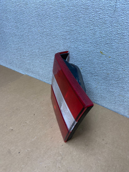 1997 to 1999 Volvo S90 Right Passenger RH Side Inner Tail Light Oem Z6613 DW1